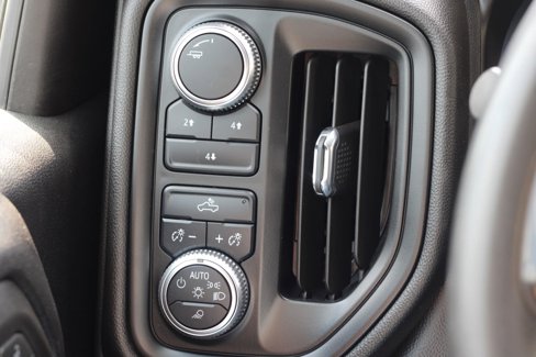 Used 2021 GMC Sierra 3500 4x4 Crew Cab w/ Convenience Package image 18