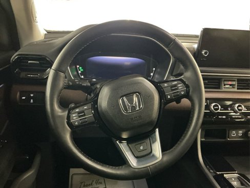 Used 2023 Honda Pilot Elite image 12