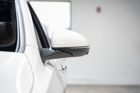 Used 2024 Mercedes-Benz C 300 4MATIC Sedan w/ Exclusive Trim Package image 10