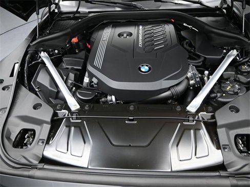 Used 2024 BMW Z4 M40i w/ Premium Package image 16