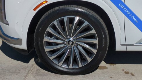 Used 2024 Hyundai Palisade Calligraphy image 13