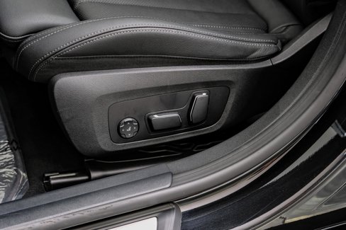 Used 2025 BMW 430i xDrive w/ Premium Package image 36