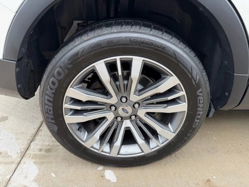 Used 2019 Ford Explorer Platinum image 77