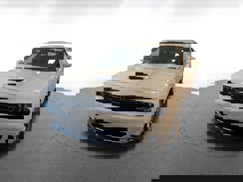 Used 2023 Dodge Challenger GT image 7