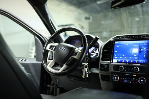 Used 2022 Ford F350 Lariat w/ Tremor Off-Road Package image 58