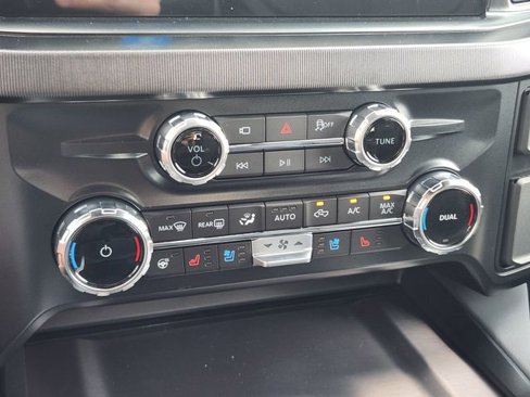 New 2026 Ford F250 Platinum image 17