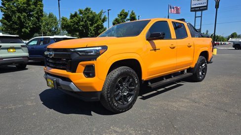 New 2025 Chevrolet Colorado Z71 w/ Midnight Edition image 1