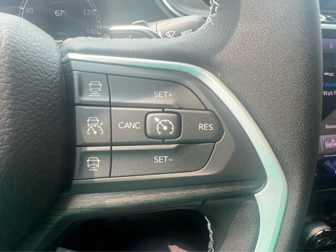 New 2025 Jeep Grand Cherokee L Limited w/ Black Appearance Package image 29
