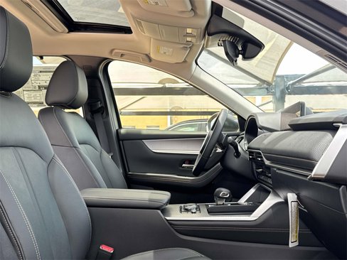 New 2025 MAZDA CX-90 3.3 Turbo w/ Preferred Package image 13