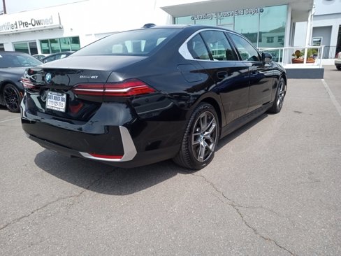 Used 2024 BMW i5 eDrive40i w/ Premium Package image 5