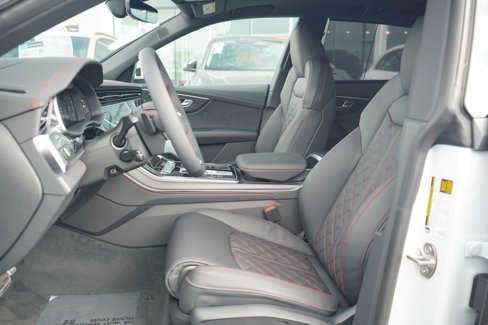 New 2026 Audi Q8 Prestige image 6