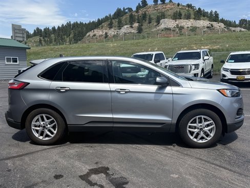 Used 2024 Ford Edge SEL image 8