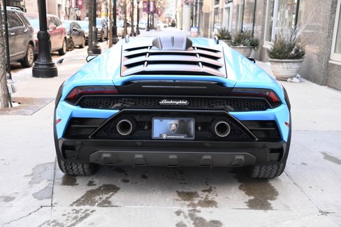 Used 2024 Lamborghini Huracan Sterrato image 5