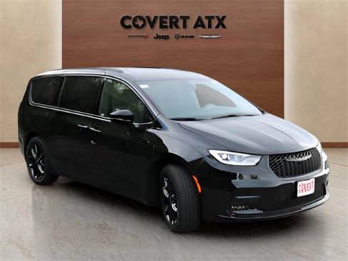 New 2026 Chrysler Pacifica Limited image 7