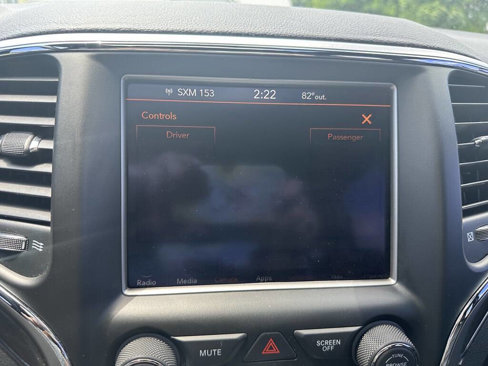 Used 2018 Jeep Grand Cherokee Limited image 29