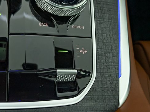 New 2026 BMW ALPINA XB7 image 26