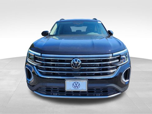 New 2026 Volkswagen Atlas SE image 2