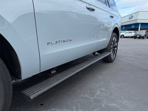 New 2025 Ford Expedition Platinum w/ Driver's Package image 31