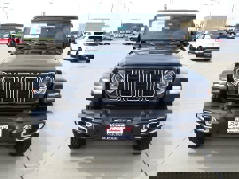New 2024 Jeep Wrangler Unlimited Sahara w/ Technology Group image 10