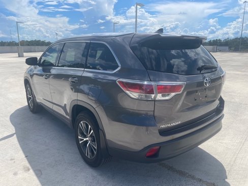 Used 2016 Toyota Highlander XLE image 5