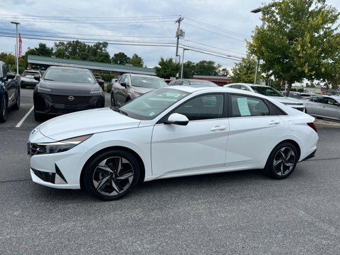 Used 2022 Hyundai Elantra Limited image 7
