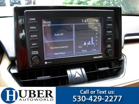Used 2021 Toyota RAV4 XLE image 8