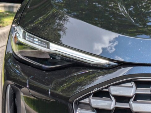 New 2025 Audi Q5 Premium Plus image 13