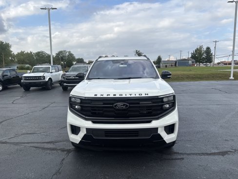 New 2025 Ford Expedition Max Platinum image 10