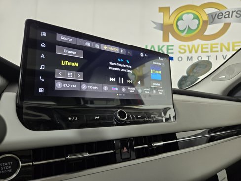 New 2025 Mitsubishi Outlander SEL image 19
