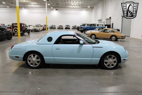 Used 2003 Ford Thunderbird image 8