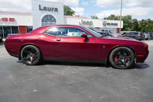 Used 2017 Dodge Challenger SRT Hellcat image 4