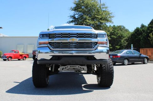 Used 2019 Chevrolet Silverado 1500 LT image 2
