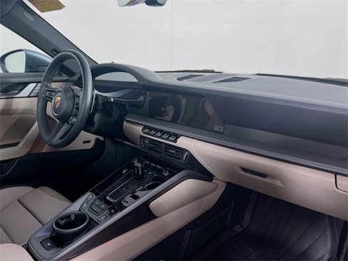 Used 2025 Porsche 911 Carrera image 30