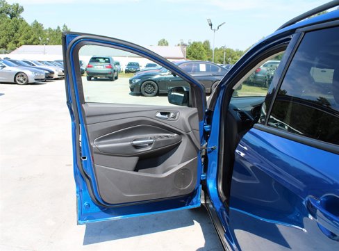 Used 2019 Ford Escape Titanium image 29