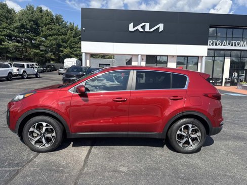 Used 2022 Kia Sportage LX image 2