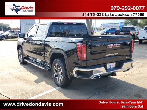 New 2026 GMC Sierra 1500 SLT image 5