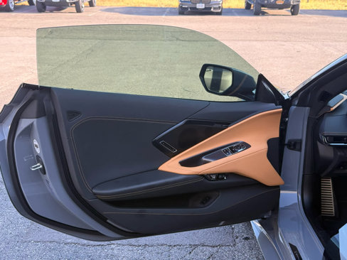 Used 2025 Chevrolet Corvette Stingray Preferred Cpe w/ Stealth Interior Trim Package image 27