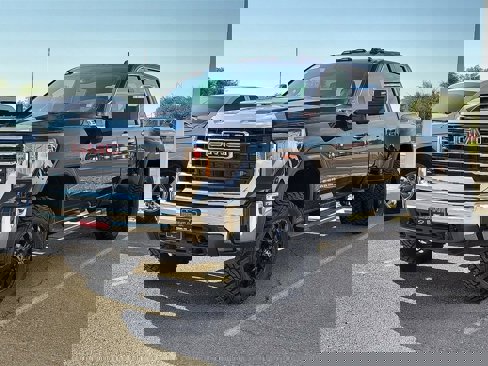 New 2025 GMC Sierra 3500 SLT w/ SLT Convenience Package image 2
