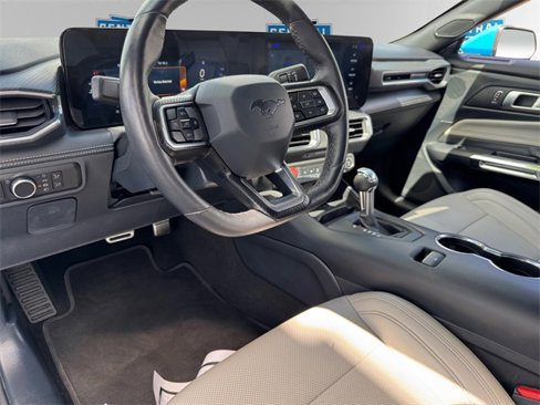 Used 2024 Ford Mustang Premium image 10