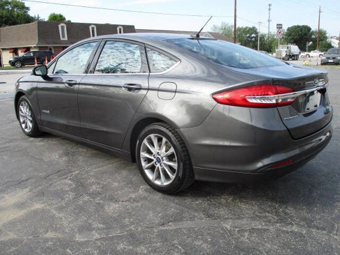 Used 2017 Ford Fusion S image 10