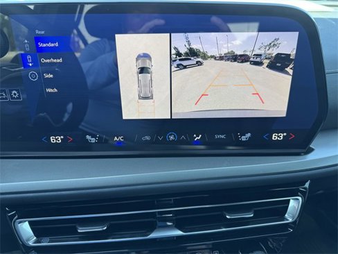 New 2025 Chevrolet Traverse LT w/ Driver Confidence Package image 22