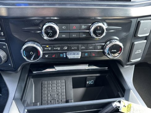 New 2025 Ford F350 Lariat w/ Lariat Ultimate Package image 25