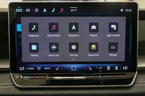 New 2025 Volkswagen Tiguan SE R-Line image 21
