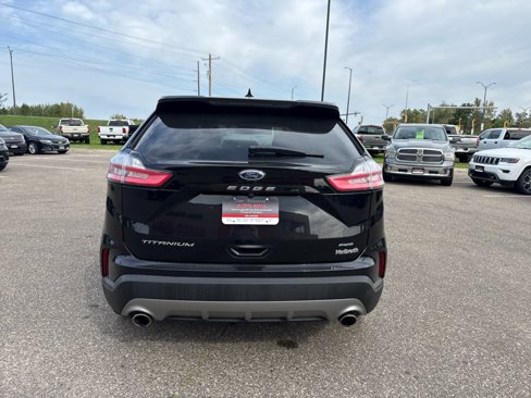 Used 2022 Ford Edge Titanium w/ Equipment Group 301A image 4