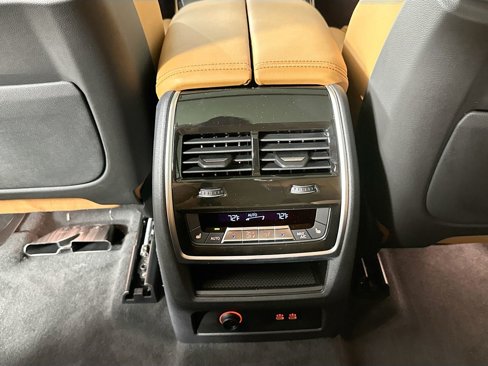New 2026 BMW X7 xDrive40i w/ M Sport Package image 27
