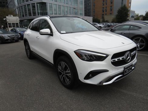 Certified 2025 Mercedes-Benz GLA 250 4MATIC image 5