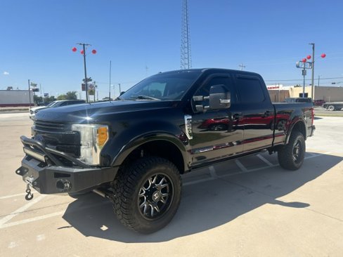 Used 2017 Ford F250 Lariat w/ Lariat Ultimate Package image 11