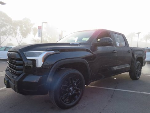 New 2025 Toyota Tundra Limited image 3
