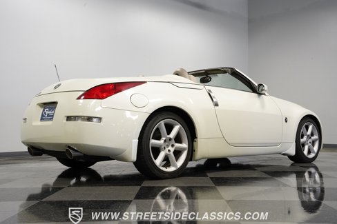 Used 2004 Nissan 350Z Touring image 27