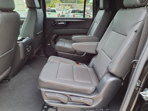 New 2026 Chevrolet Suburban LT w/ Comfort Package image 14